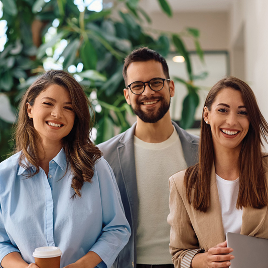 Antes de elegir una empresa o profesional en salud, asesoría legal, transporte o aseo, hay aspectos clave que no puedes pasar por alto. Descubre nuestra lista para tomar decisiones informadas y seguras.